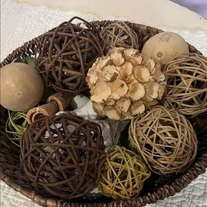 Decorative fillers for baskets and bowls neutral tones